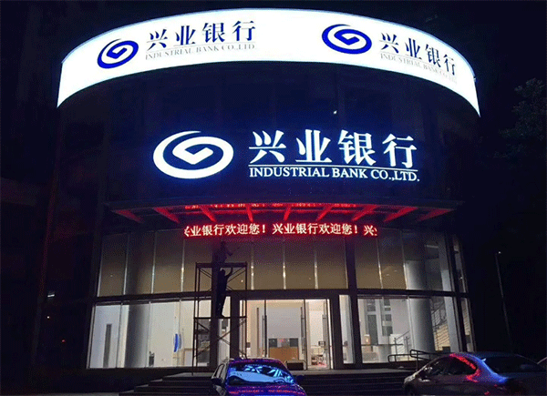 3M燈箱布VS噴繪布有哪些優(yōu)勢？