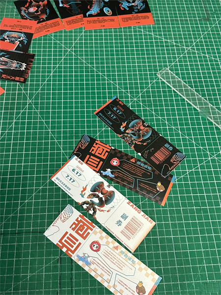 燈箱布與寫真布、噴繪布怎么區(qū)分？